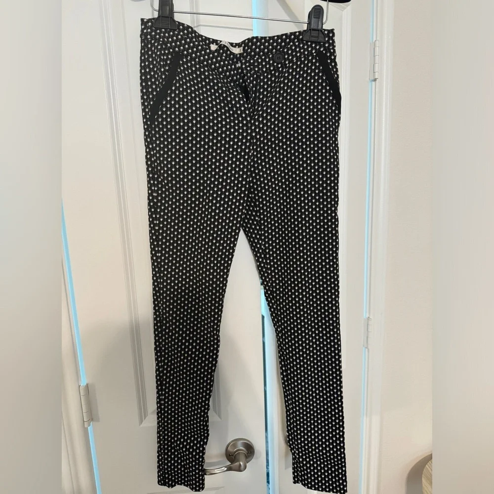 Suit - Picture 5 of 5